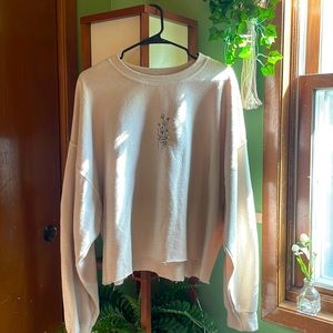 Gildan Tan Crewneck- flower stitching